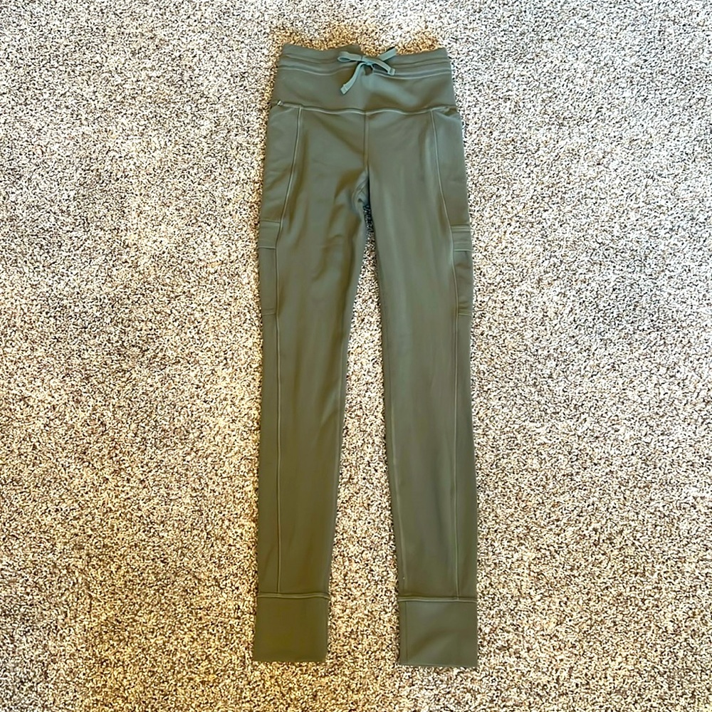 Athleta Brand New Never Worn Salutation Leggings